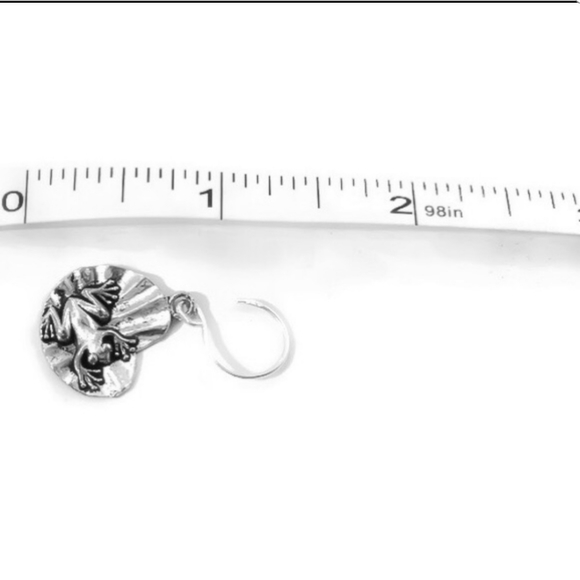🐸🌿 925 Frog on a Lily Pad Earrings🌿🐸 - Picture 3 of 4